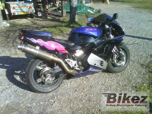 1993 Kawasaki ZXR 750 photo
